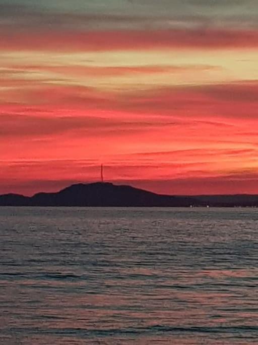 Les Pieds Dans L'eau Vue Exceptionnelle Sur La Appartement Marseille